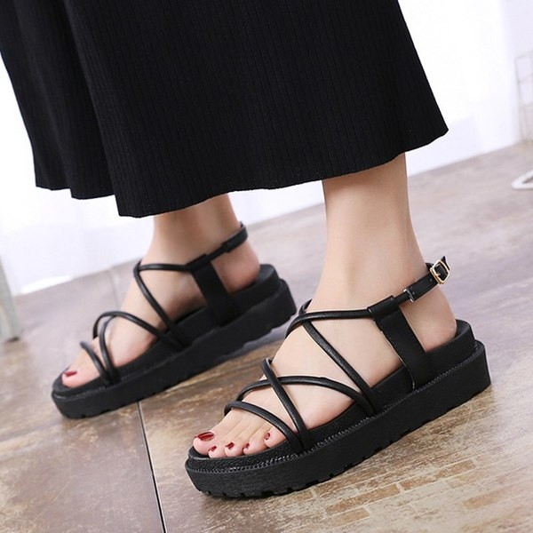 Alkalmi női platformszandál rózsaszín és fekete színben