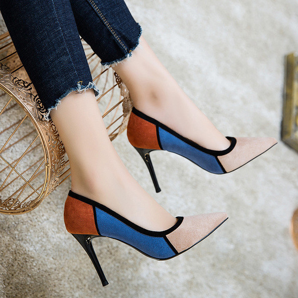 Női elegáns velúr vékony sarkú cipő három különböző színben