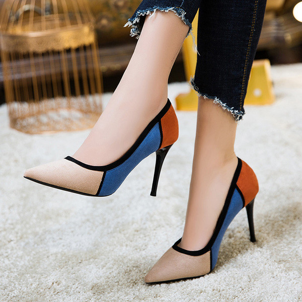 Női elegáns velúr vékony sarkú cipő három különböző színben