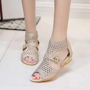 Női hálószandál dekoratív öv elemmel