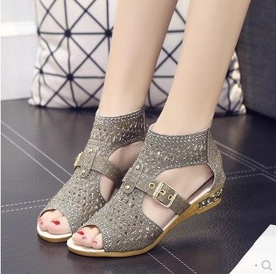 Női hálószandál dekoratív öv elemmel