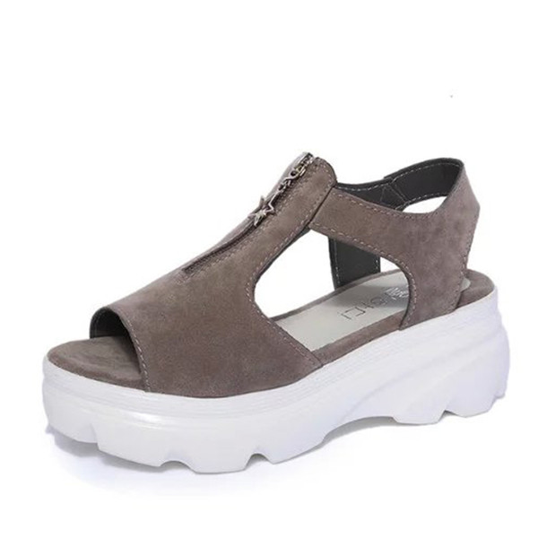 Női alkalmi velúr szandál cipzárral és fém elemekkel