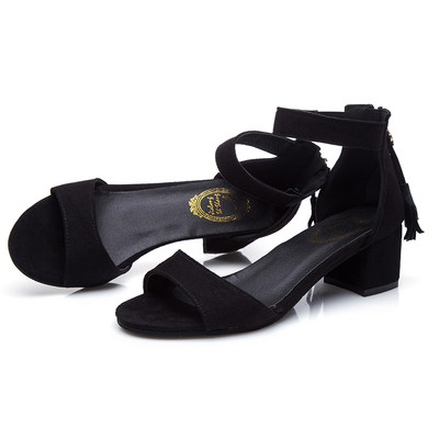 Női velúr szandál bojttal és vastag sarokkal, két színben