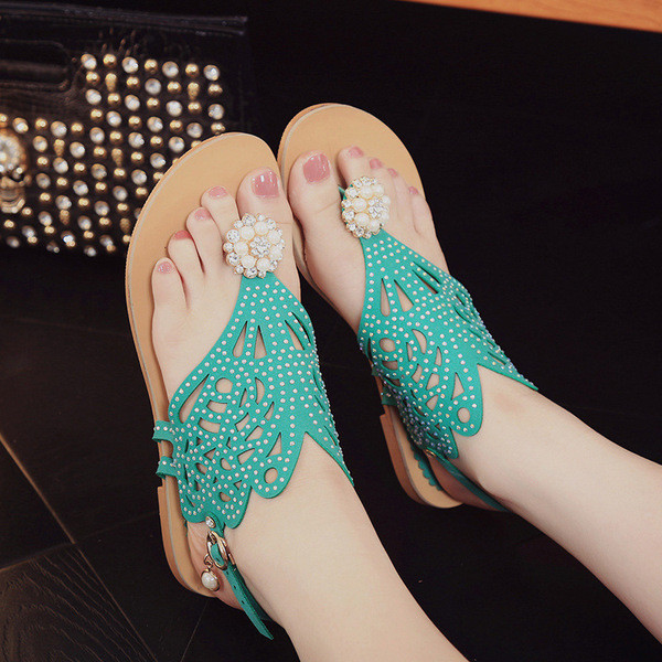 Női szandál több színben díszítő kövekkel