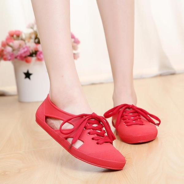 Γυναικέια  παπούτσια παραλίας σε διάφορα χρώματα