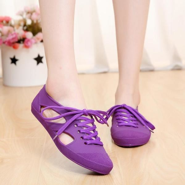 Γυναικέια  παπούτσια παραλίας σε διάφορα χρώματα