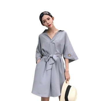 Stílusos női ruha V-nyakkal, 3/4-es ujjakkal, két színben