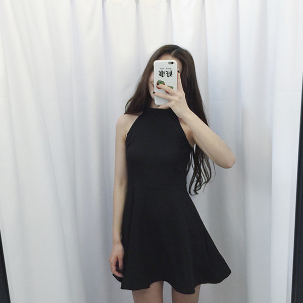 Stílusos női szabású fekete ruha