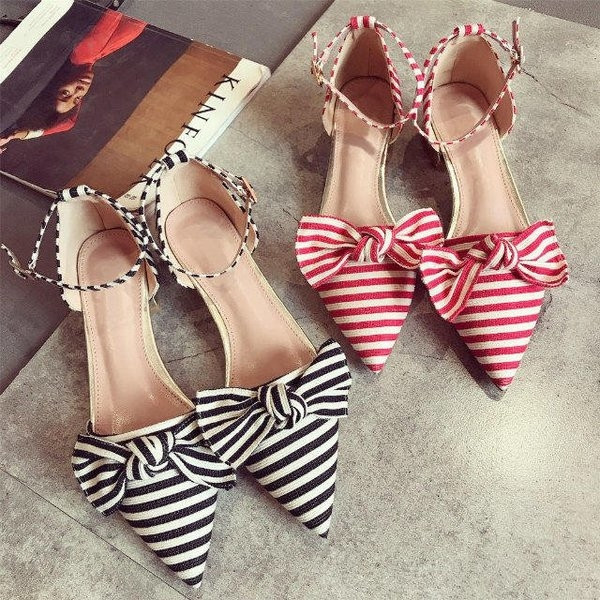 Női nyári cipő csíkos szalagokkal, két színben