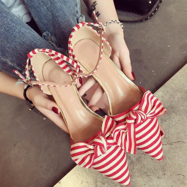 Női nyári cipő csíkos szalagokkal, két színben