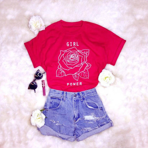 Női alkalmi póló különböző színekben és rátéttel