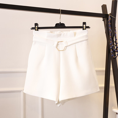 Elegáns női rövidnadrág magas derékkal, három színben