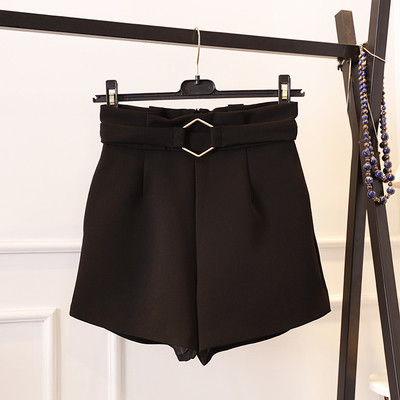 Elegáns női rövidnadrág magas derékkal, három színben