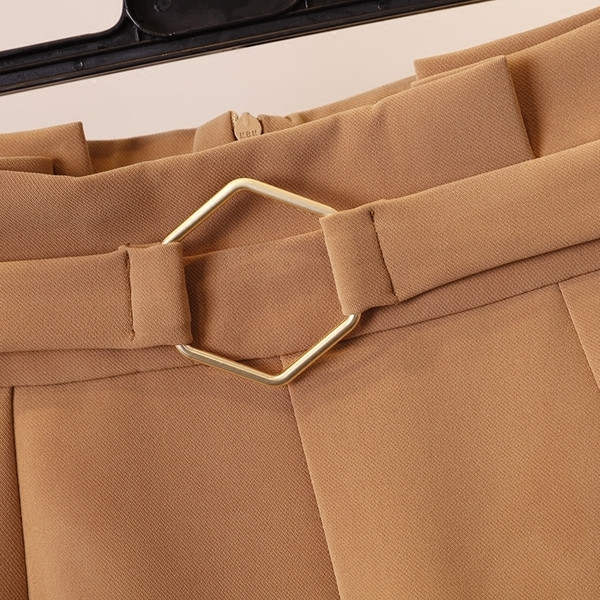 Elegáns női rövidnadrág magas derékkal, három színben