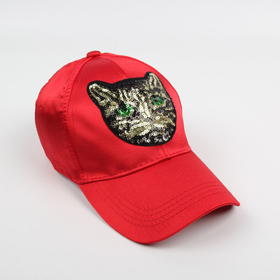 Sport-alkalmi női sapka különböző színekben, flitteres rátéttel