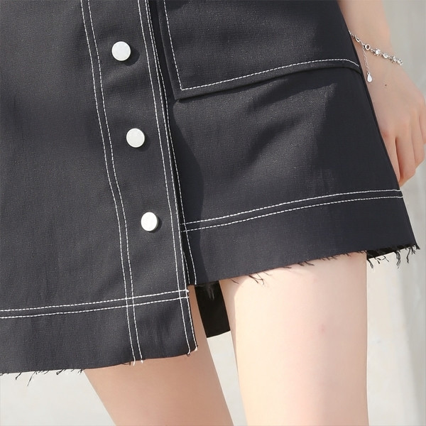 Stílusos női szoknya magas derékkal, fehér és fekete színben