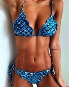 Klasszikus fürdőruha két részből, kék és rózsaszín színben