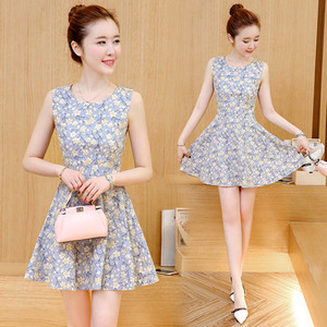 Stílusos női rövid ruha - több modell