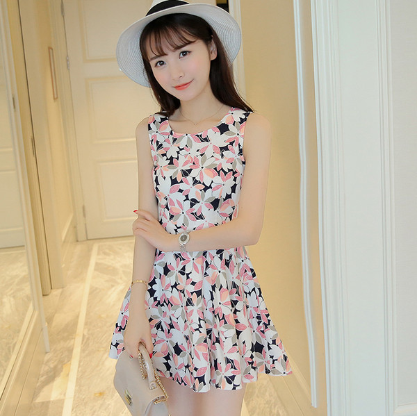 Stílusos női rövid ruha - több modell