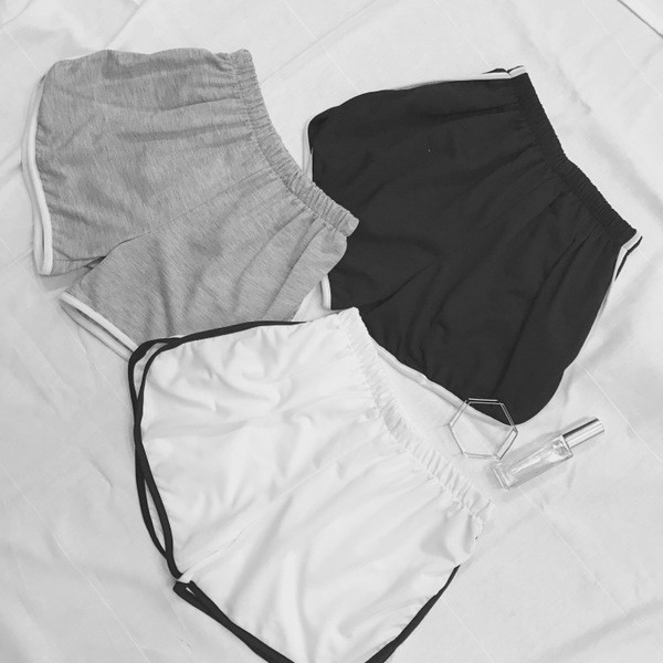 Βαμβακερά σύντομα αθλητικά σορτς για γυναίκες σε τρία χρώματα