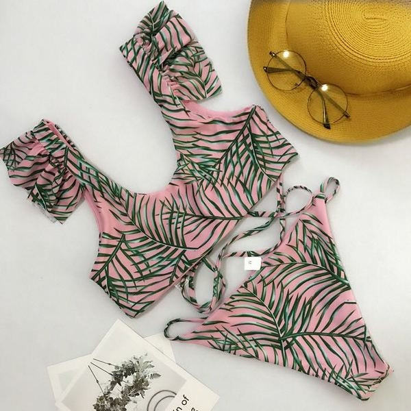 Stílusos kétrészes fürdőruha rózsaszín színű, nyakkendővel és mintával