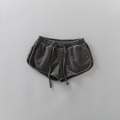 Γυναικεία κοντομάνικα αθλητικά shorts σε τέσσερα χρώματα