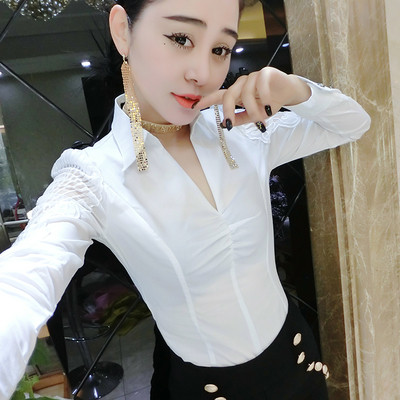 Cămașă elegantă de damă cu dantelă și broderie în mai multe modele
