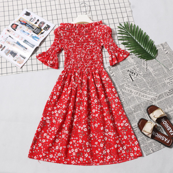 Κομψό γυναικείο  φόρεμα με 3/4 μανίκι με floral μοτίβο