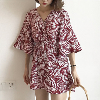 Lezser női ruha virágos motívummal, széles ujjal