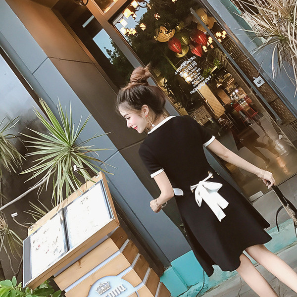 Stílusos női szabású ruha három színben