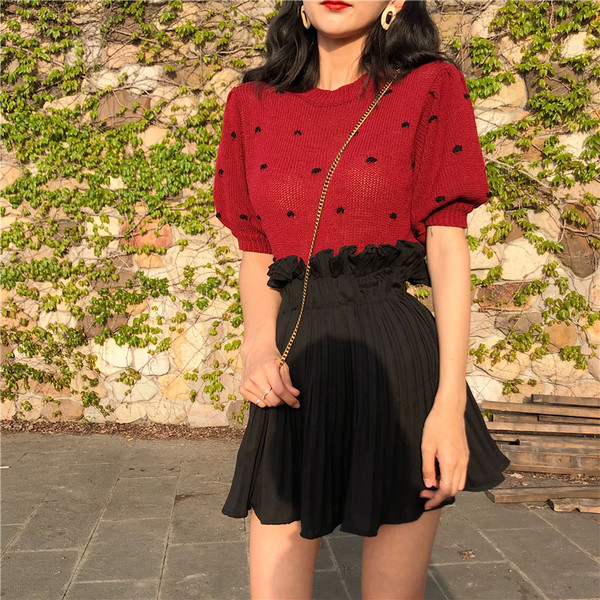 Lezser női szoknya magas derékkal, fehér és fekete színben