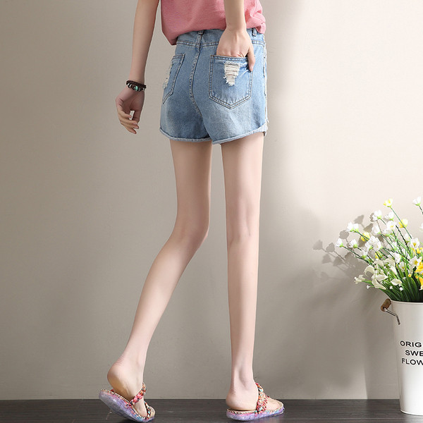 Női rövidnadrág magas derékkal szakadt hímzésvirággal két színben