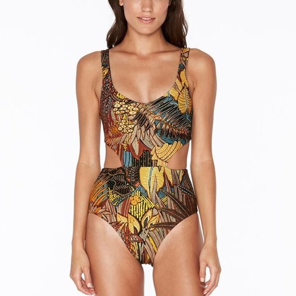 Stílusos színes teljes fürdőruha kivágott motívummal