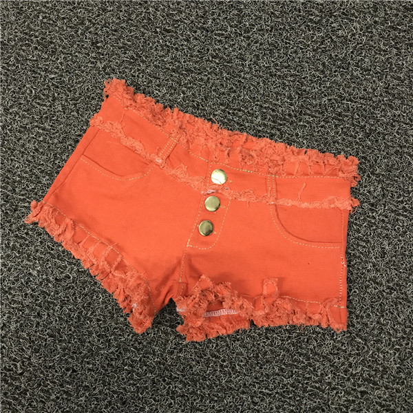 Női rövidnadrág gombokkal, három színben
