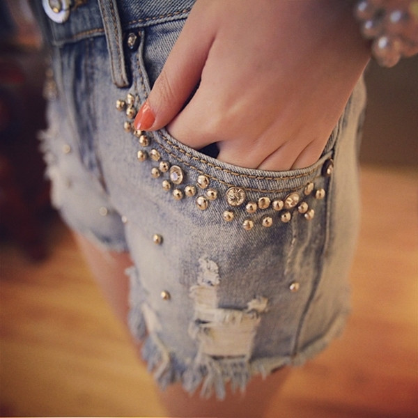 Γυναικεία παντελόνια με πέτρινη διακόσμηση