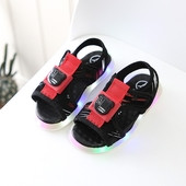 Gyermekszandál fiúknak - két színben izzó