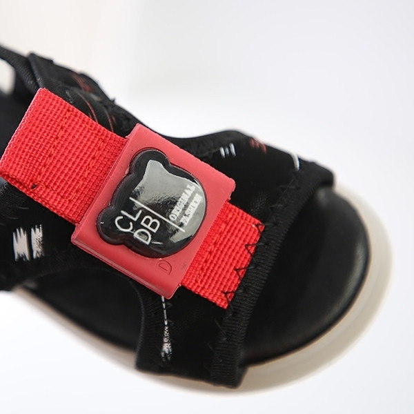 Gyermekszandál fiúknak - két színben izzó