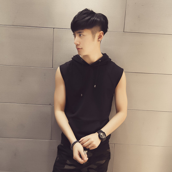 Letisztult férfi lezser felső két színben, kapucnival és elülső zsebbel