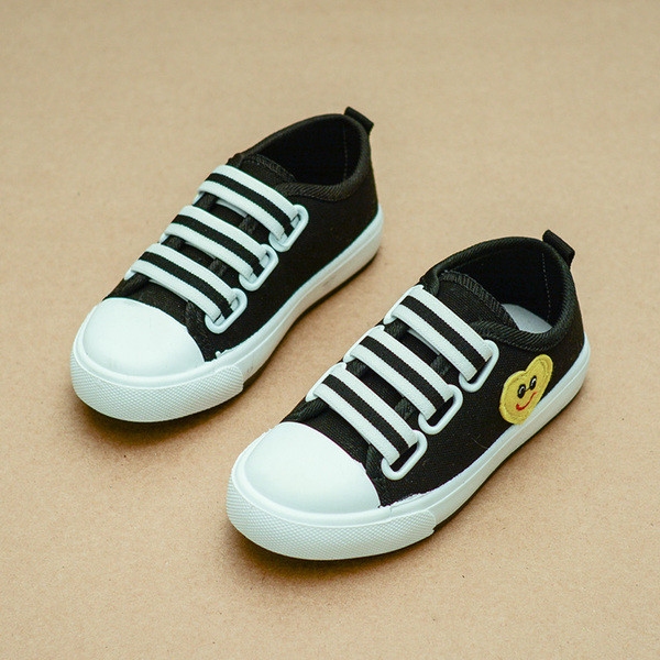 Παιδικά παπούτσια unisex σε τρία χρώματαμε λουράκια βελκρό