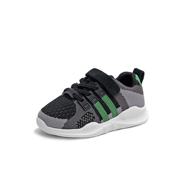 Gyermek tornacipő fiúknak matricákkal és nyakkendőkkel - két színben