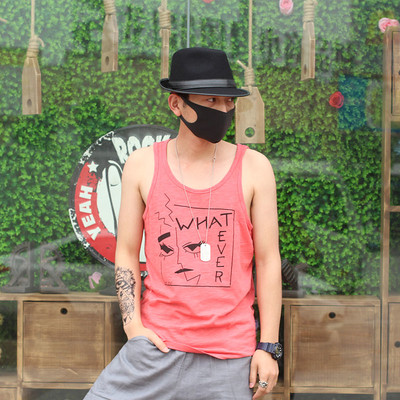 Férfi felső széles modell felirattal és nyomattal, három színben