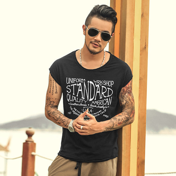 Nyári napi férfi felső több színben felirattal