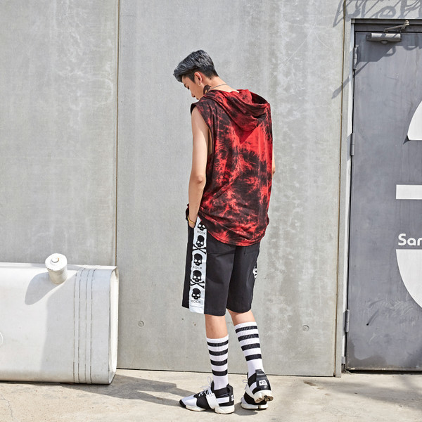 Férfi felső, széles modell kapucnival két színben felirattal