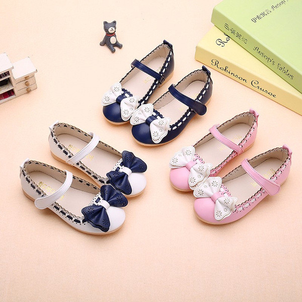 Gyermek szandál zárt modell lányoknak szalaggal