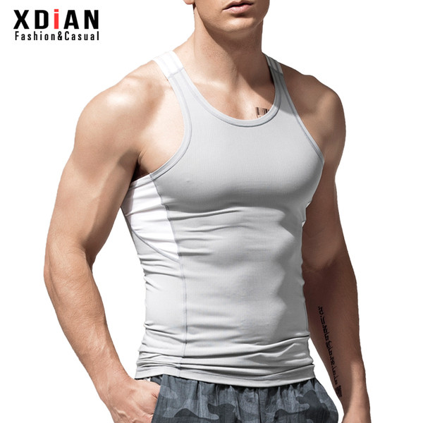 Légáteresztő anyagból készült férfi sporttanktop három színben