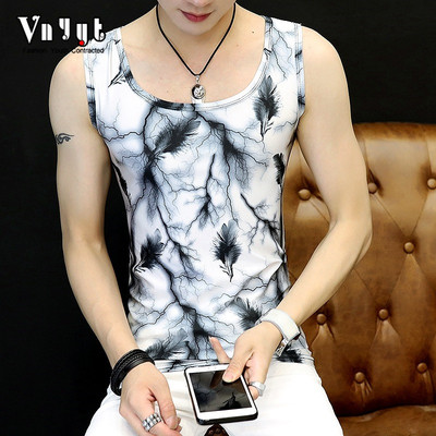 Nyári férfi felső, színes motívumokkal és mintával