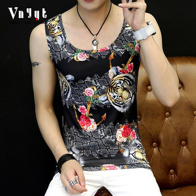 Nyári férfi felső, színes motívumokkal és mintával