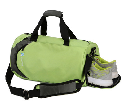 Univerzális hátizsák sportoláshoz és utazáshoz széles vállfogantyúval, két méretben