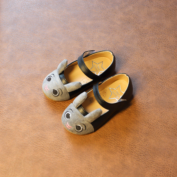 Gyerekcipő lányoknak 3D dekorációval, három színben