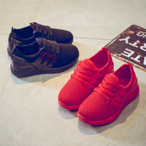 Περιστασιακά πάνινα παπούτσια για κορίτσια και αγόρια σε κόκκινο και μαύρο χρώμα